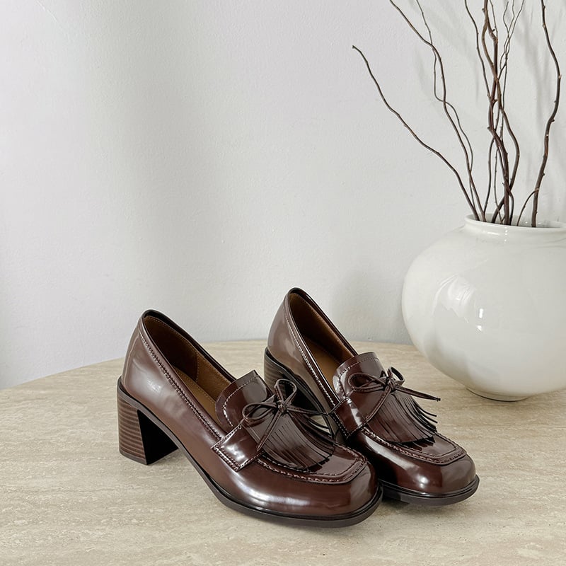 Pantofi dama loafers din piele cu ciucuri, stil academic, vârf rotund, toc gros 6–8 cm, piele de vită
