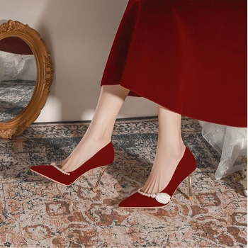 Pantofi de nuntă din velur roșu, vârf ascuțit, toc înalt de 6-8 cm, pentru mireasă sau domnișoară de onoare