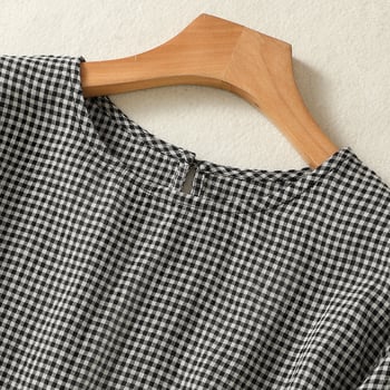 Tricou feminin japonez retro din bumbac-lin cu model în carouri fine, croială lejeră, mâneci scurte, guler rotund, top casual de vară 2025.