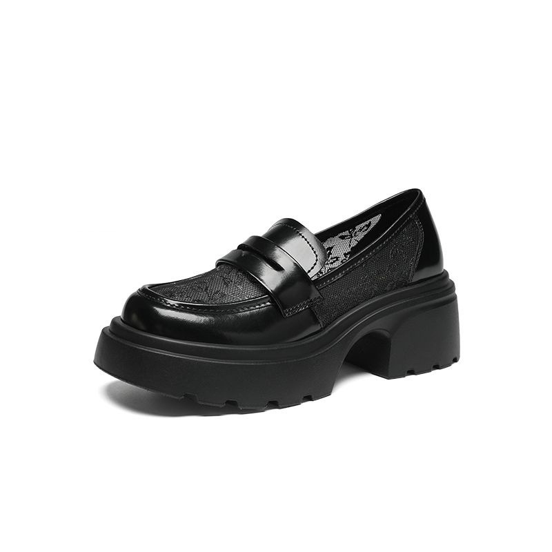 Női hálószövésű, lélegző loafer slip-on, brit hatású stílus, tavasz–nyár 2026