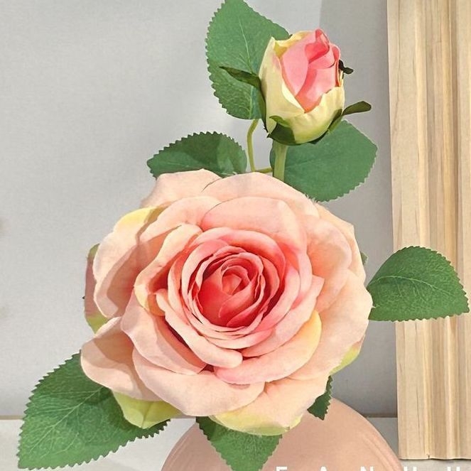 Lover Rose umjetni ruže – set cvjetnih aranžmana za Valentinovo u laganom luksuznom stilu za stol ili noćni ormarić