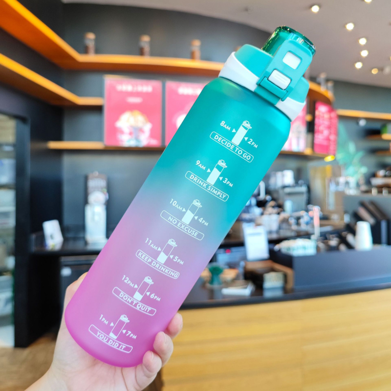 Cană de apă 1000 ml, stil sport minimalist, gradient curcubeu în trei culori, pentru băut direct, portabilă cu mâner