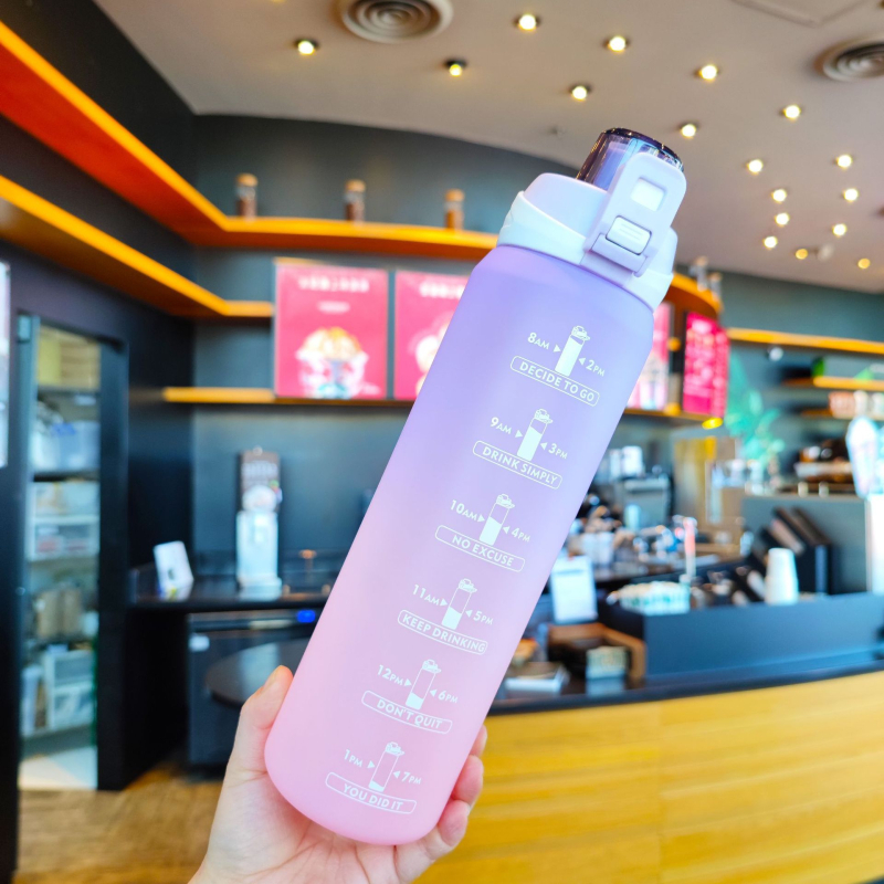 Cană de apă 1000 ml, stil sport minimalist, gradient curcubeu în trei culori, pentru băut direct, portabilă cu mâner