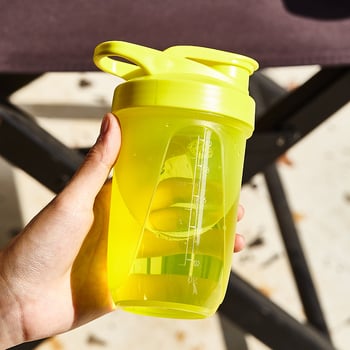 Shaker din plastic rezistent la temperaturi înalte, portabil, design minimalist, mini, pentru înlocuirea meselor