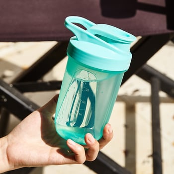 Shaker din plastic rezistent la temperaturi înalte, portabil, design minimalist, mini, pentru înlocuirea meselor