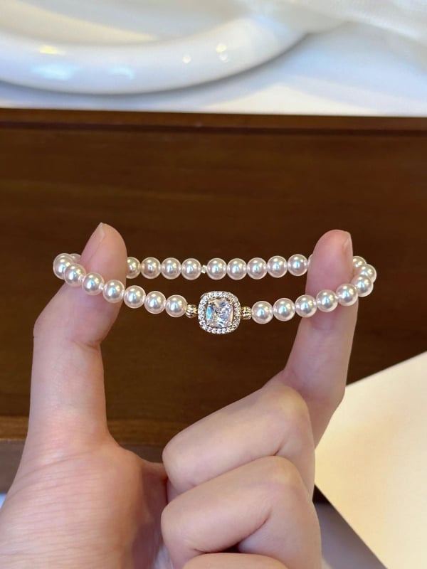 Brățară pentru femei cu perle artificiale și zirconiu cubic, stil modern, elegant, minimalist și versatil