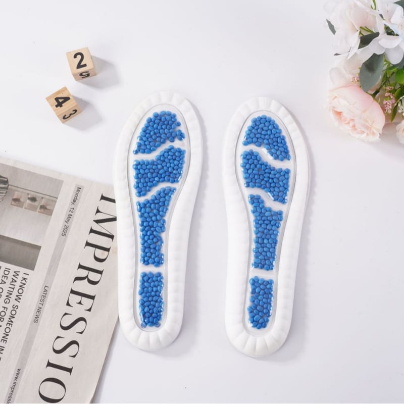 Tălpiță respirabilă din plasă, amortizare moale și elastică, inserție care crește înălțimea, potrivită pentru pantofi sport și casual, în mai multe mărimi.