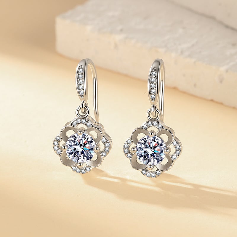 Cercei pentru femei, 1 carat, design floare cu pistil și trifoi cu patru foi, moissanit sintetic, stil elegant-lejer