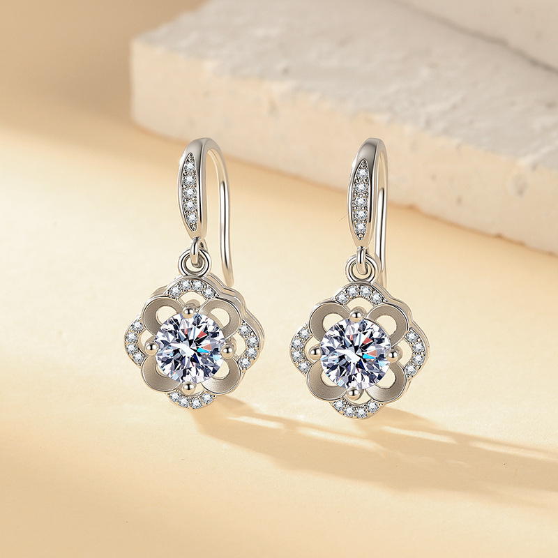 Cercei pentru femei, 1 carat, design floare cu pistil și trifoi cu patru foi, moissanit sintetic, stil elegant-lejer