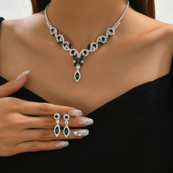 Set Colier și Cercei cu Floare de Cristal pentru Mireasă, Stil Lux Lejer