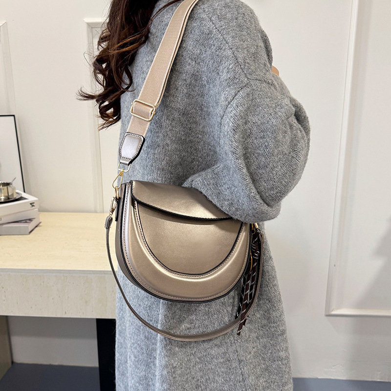 Geantă de umăr crossbody din PU pentru femei, mică, stil retro urban