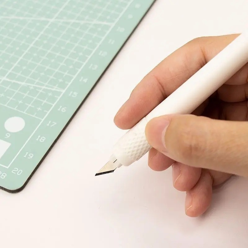Cuțit alb de hobby pentru jurnale — tăietor de hârtie, tăietor de bandă, unealtă DIY pentru artă