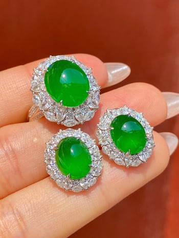 Set inel și cercei din jad în formă de ou, încrustat cu aur de 18k, jad verde imperial