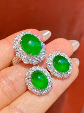 Set inel și cercei din jad în formă de ou, încrustat cu aur de 18k, jad verde imperial