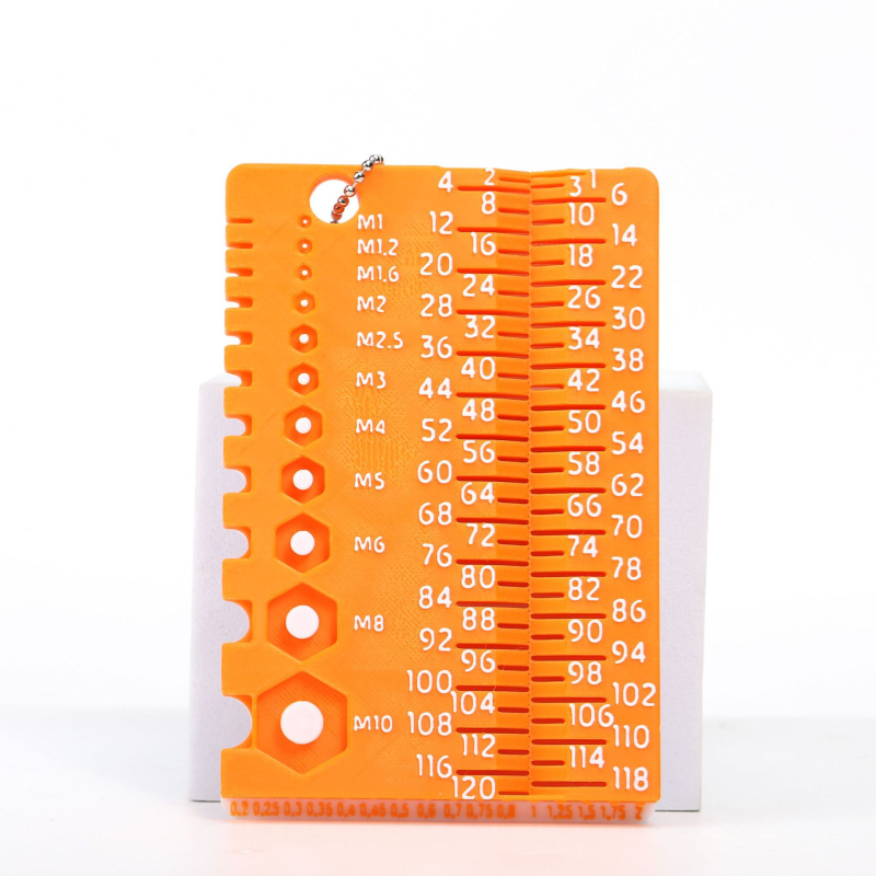 Instrument de măsurare imprimat 3D pentru șuruburi, piulițe și cabluri