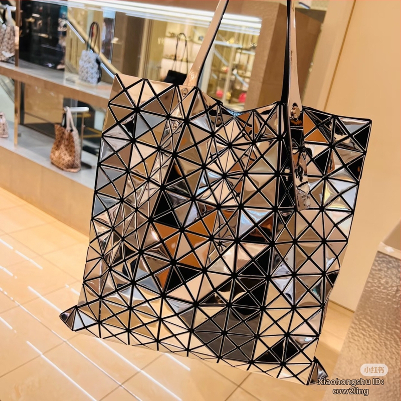 Dámska kabelka s geometrickým diamantovým vzorom z roku 2025 s 10 priehradkami, zrkadlová úprava, všestranná taška cez rameno a do ruky, minimalistický štýl inšpirovaný Japonskom, na každodenné nosenie