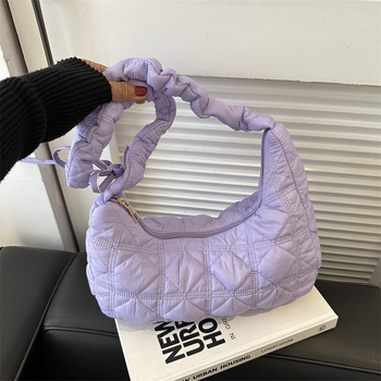 Geantă crossbody minimalistă în formă de nor pentru femei, casual și versatilă