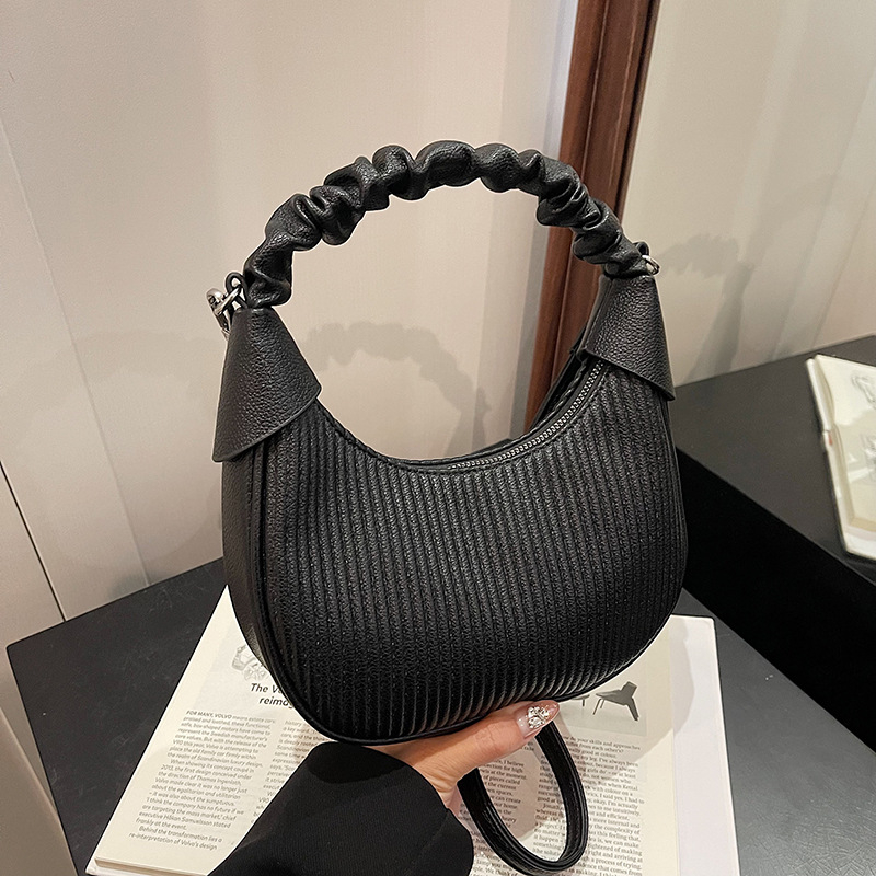 Geantă de damă PU în formă de semicerc, dimensiune medie, umăr și crossbody, Iarna 2024