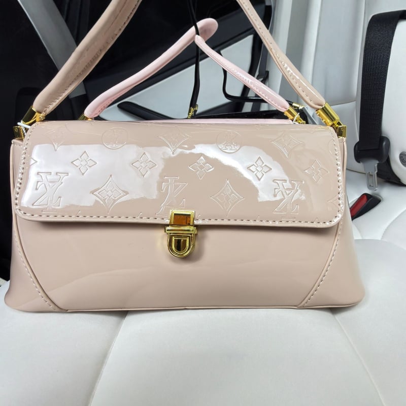 Geantă pentru femei din piele cu patent, 2026, elegantă și versatilă, purtată pe umăr sau crossbody, design de nivel înalt