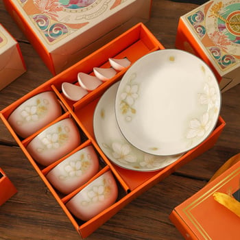 Set cadou de vase și farfurii ceramice în stil japonez, cu glazură sub glazură, model floral, formă rotundă, diametrul 11–11.9 cm, compatibil cu microunde