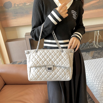 Geantă tote cu lanț pentru subraț, femei, capacitate mare, quilt diamant, curea crossbody peste umăr, broderie cu fir, iarna 2025