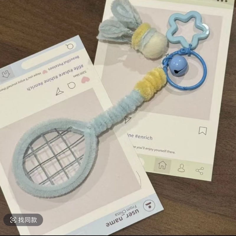 Pandantiv mini rachetă de badminton, realizat manual, kit DIY din fetru de lână