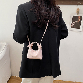 Genți pentru femei cu design de nișă — Primăvara 2026, geantă de umăr crossbody, geantă de damă elegantă în formă de dumpling