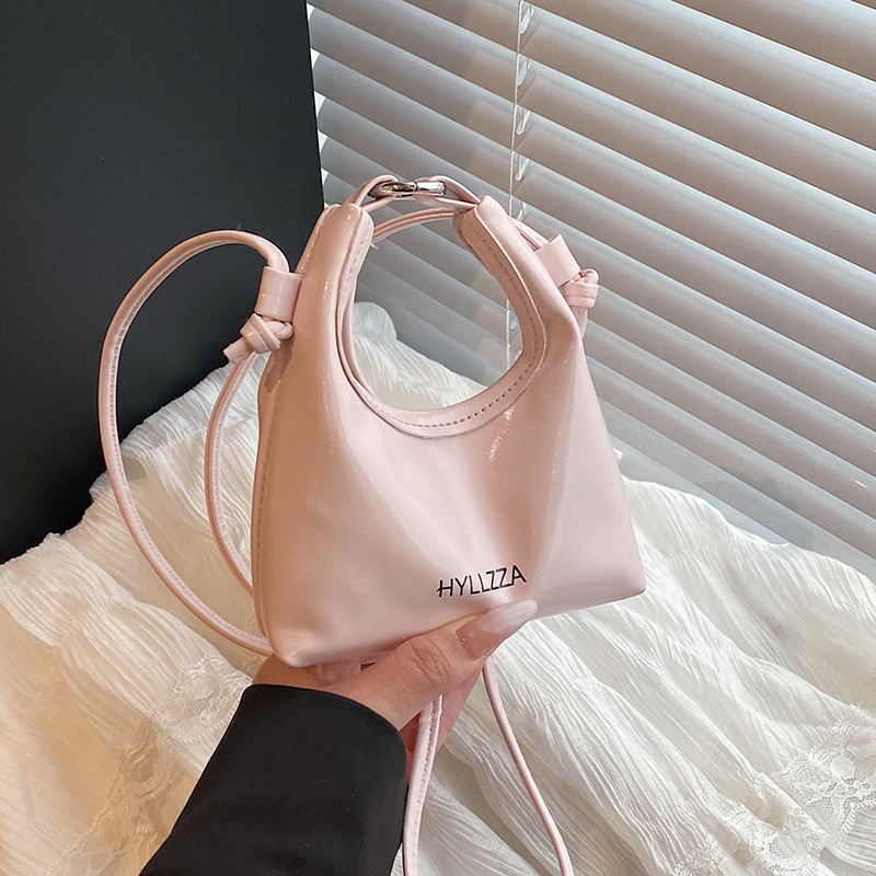 Genți pentru femei cu design de nișă — Primăvara 2026, geantă de umăr crossbody, geantă de damă elegantă în formă de dumpling