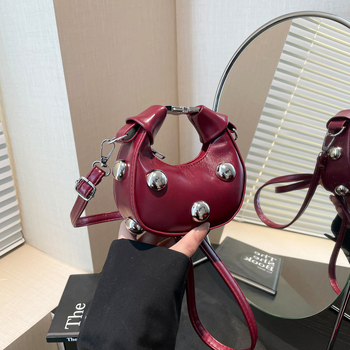 2025 Geantă de damă crossbody minimalistă, cu ținte metalice, mică pătrată, pentru uz zilnic