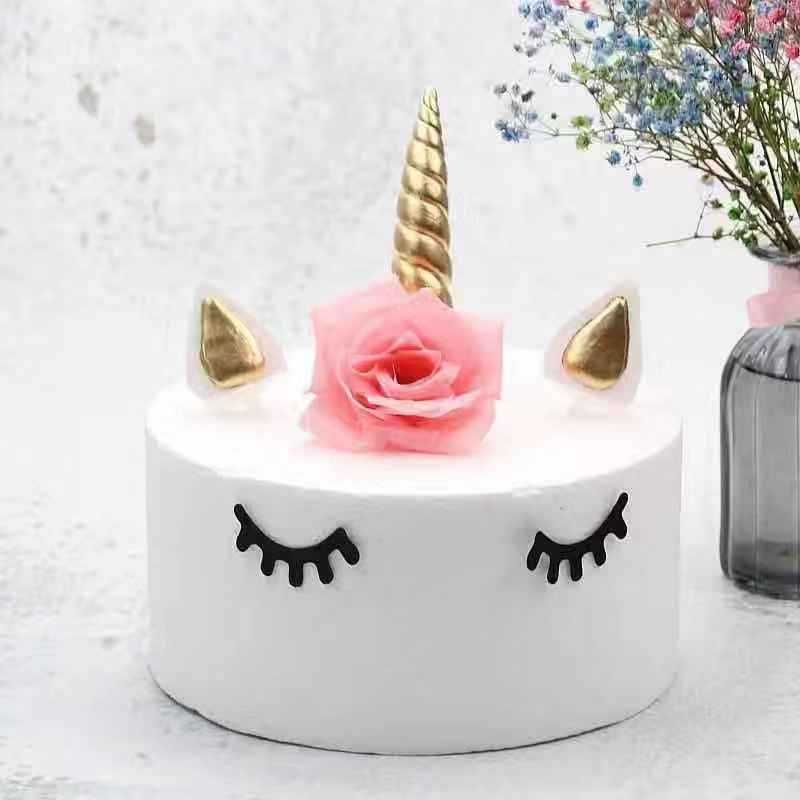 Unicorn: set de unelte pentru decorarea cofetăriei și deserturilor