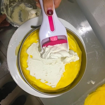 Set de ustensile de copt: spatulă pentru brioșe, lingură de măsurare a aluatului pentru prăjituri, racletă pentru prăjituri, linguriță pentru sos de ciocolată