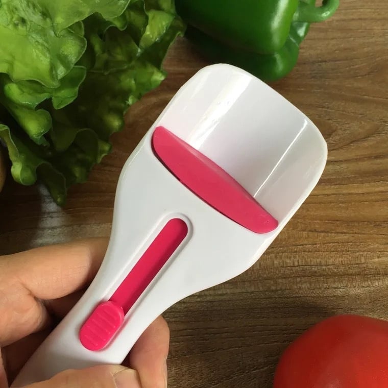 Set de ustensile de copt: spatulă pentru brioșe, lingură de măsurare a aluatului pentru prăjituri, racletă pentru prăjituri, linguriță pentru sos de ciocolată
