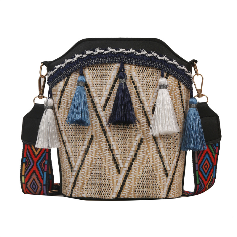 Geantă tipă găleată cu ciucuri, stil etnic, PU, mărime medie, pentru umăr sau crossbody, vară 2023