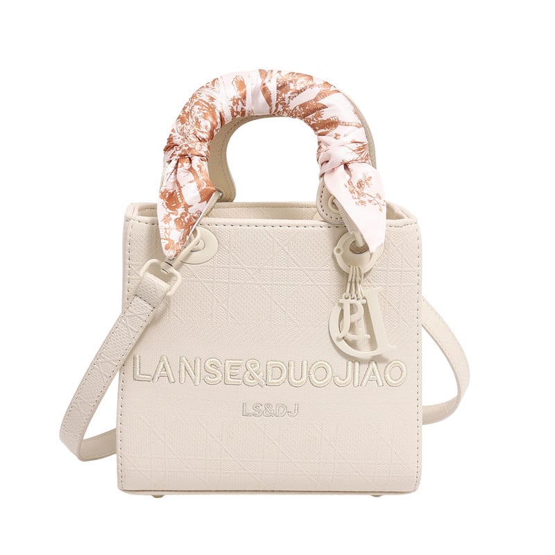 Geantă crossbody Diana, broderie și eșarfă de mătase, stil urban pentru femei