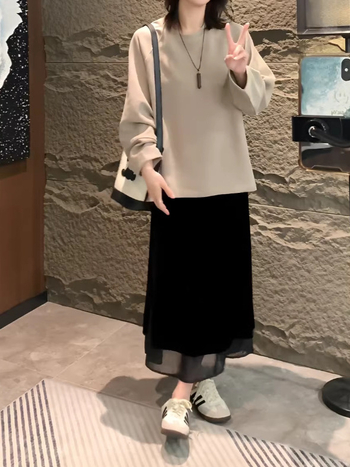 Set în stil coreean: pulover casual cu fustă midi pentru femei