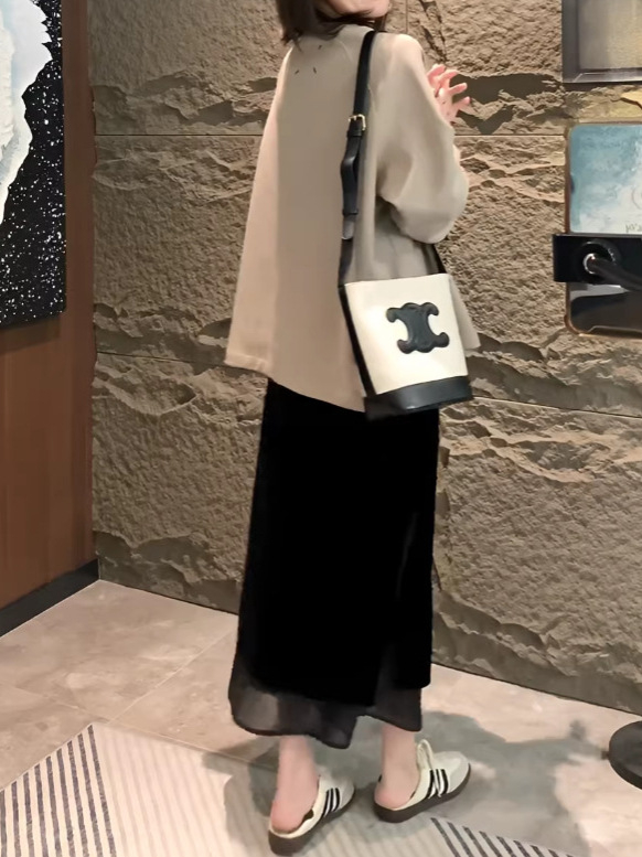 Set în stil coreean: pulover casual cu fustă midi pentru femei