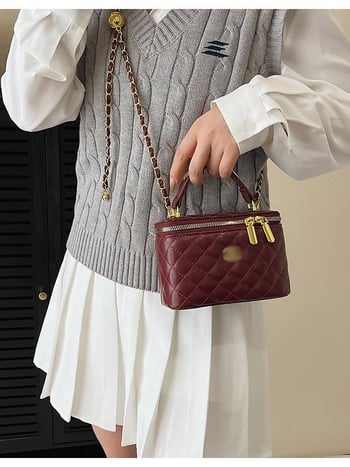 Geantă mini box pătrată, textură quilt și curea cu lanț pentru umăr