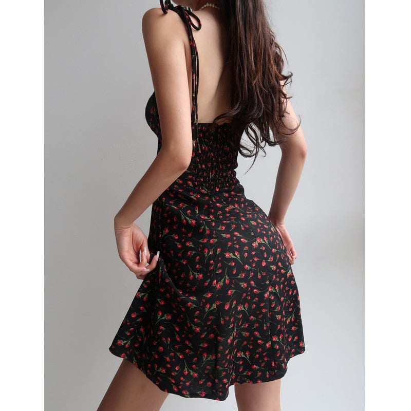 Rochie florală în linie A, fără mâneci, bretele subțiri, decolteu în V, rochie scurtă de plajă