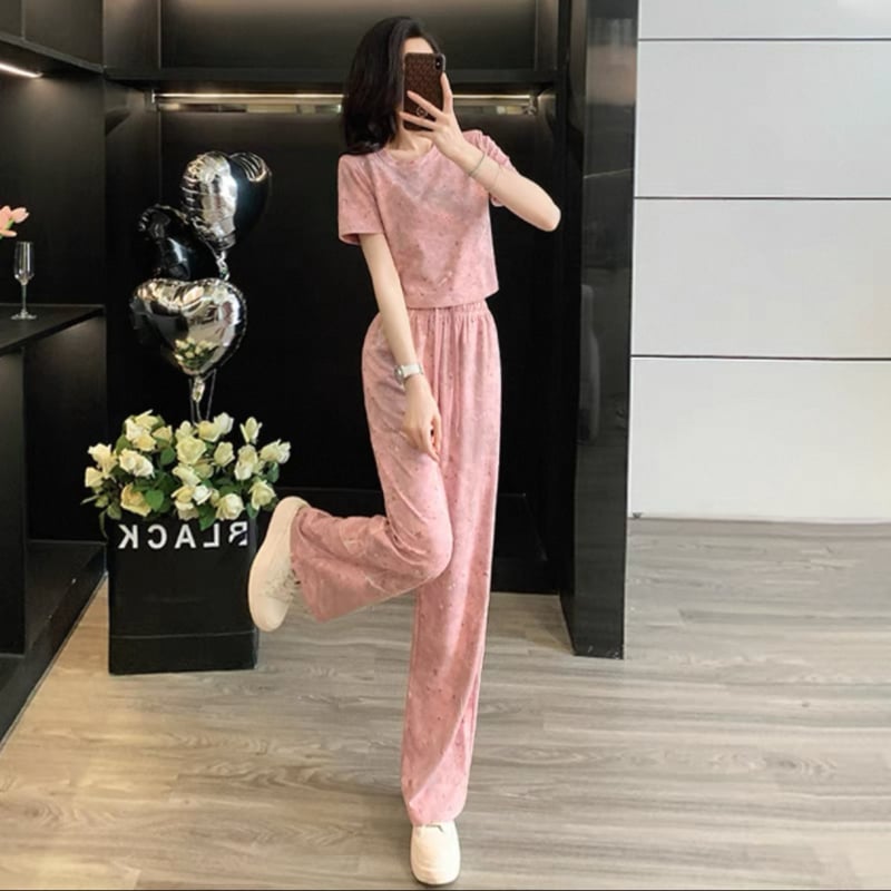 Set sport casual în stil coreean pentru femei, vară 2025, bluza roz cu mânecă scurtă și pantaloni largi, set din două piese