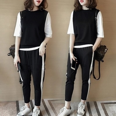 Set două piese tricou cu mânecă scurtă în blocuri de culoare și pantaloni hareem casual