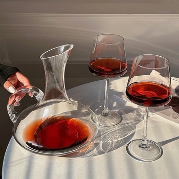 Decantor din sticlă pentru vin roșu cu set de pahare, capacitate 1000 ml, design modern minimalist