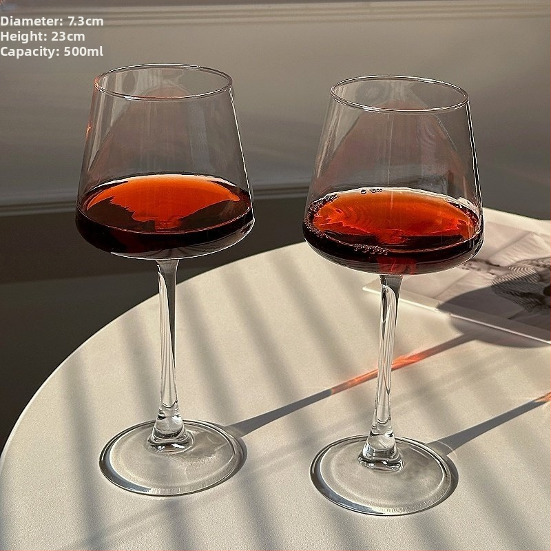 Sklenená karafa na víno so sadou pohárov na červené víno, objem 1000 ml, moderný minimalistický dizajn