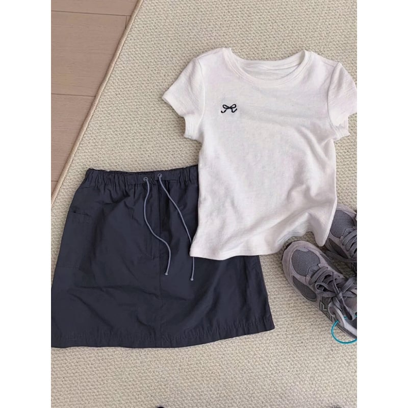 Set pentru femei: top casual în stil coreean și fustă gri în stil workwear