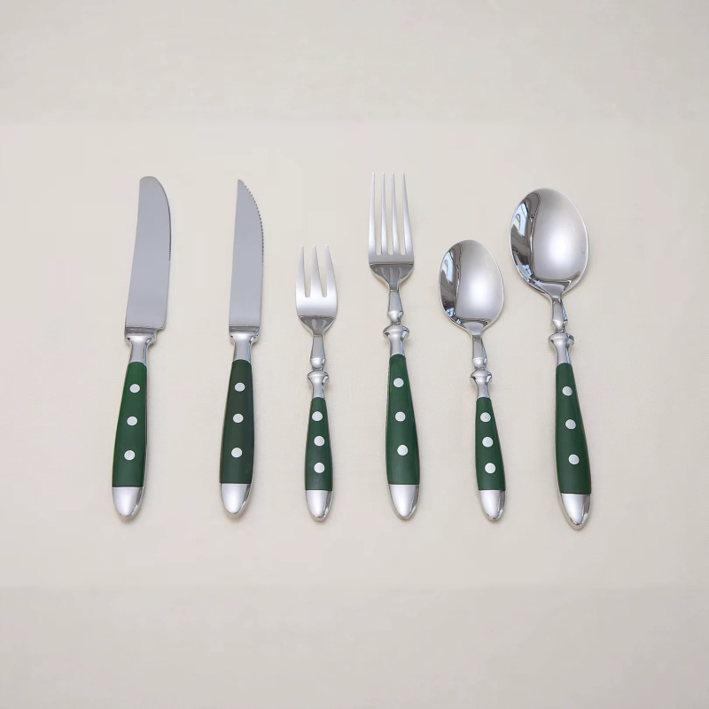 Set de tacâmuri din oțel inoxidabil 430, trei piese (cuțit, furculiță, lingură) pentru hoteluri și restaurante occidentale, stil retro