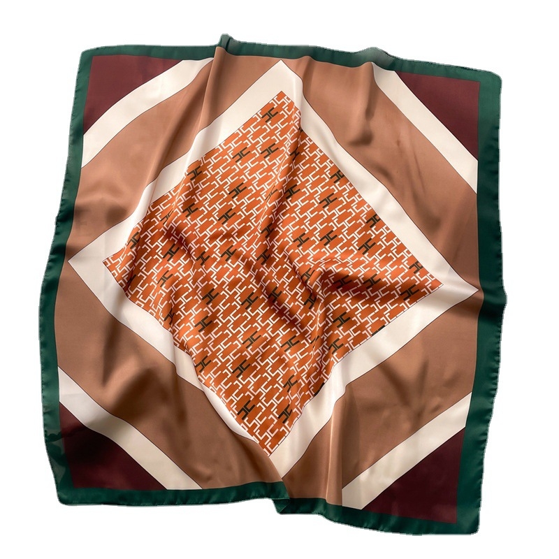Könnyű luxus stílusú sál betűk színblokkal, vékony szintetikus selyem sál tavasz-nyárra, 70x70 cm-es négyzet kendő nőknek