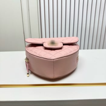 Geantă inimă în stil Chanel, quilt diamantat, curea din lanț, mini geantă pentru telefon