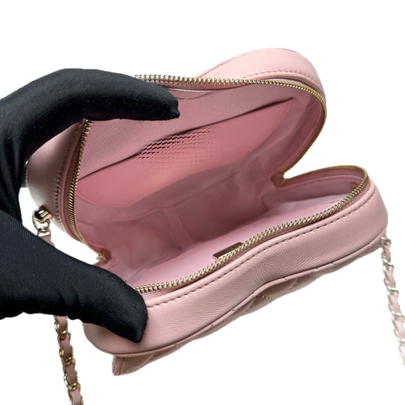 Geantă inimă în stil Chanel, quilt diamantat, curea din lanț, mini geantă pentru telefon
