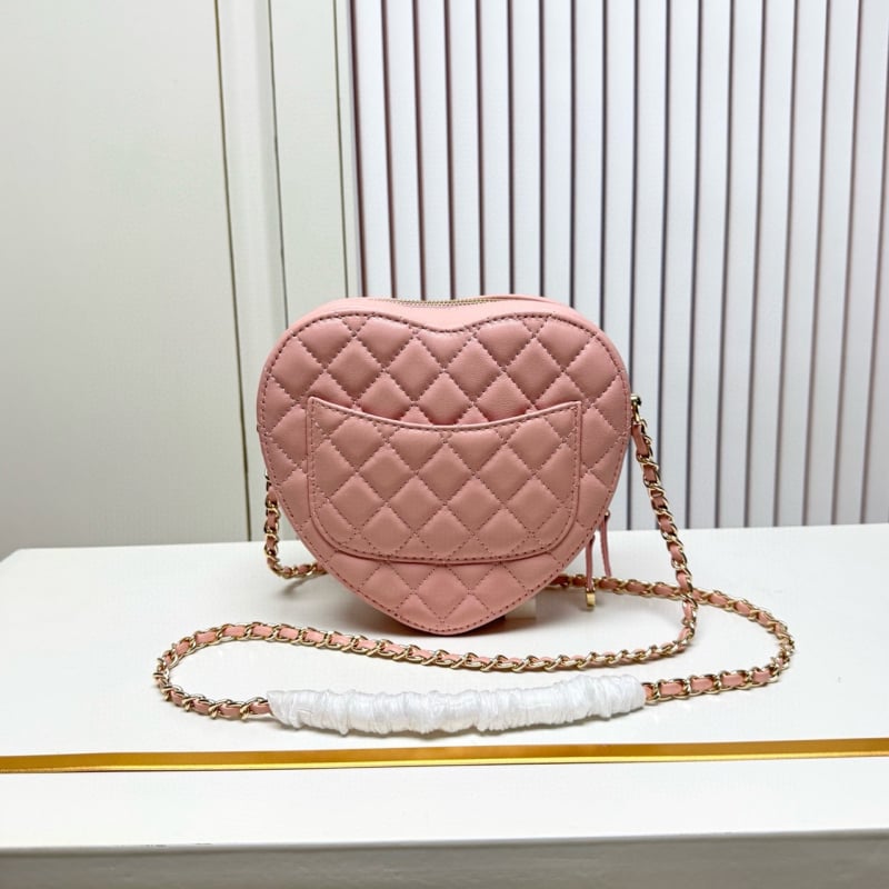 Geantă inimă în stil Chanel, quilt diamantat, curea din lanț, mini geantă pentru telefon
