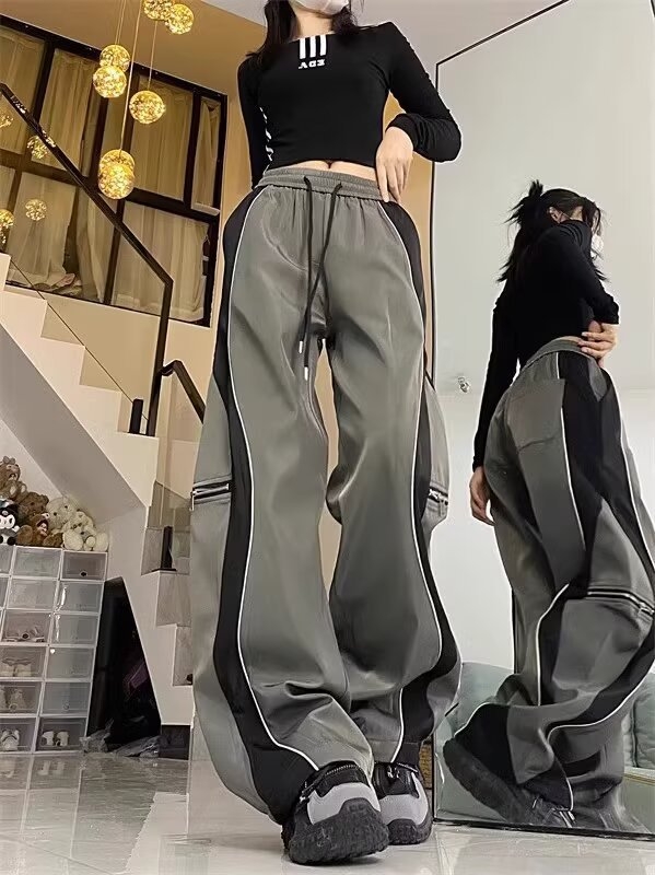 Pantaloni sport negri pentru bărbați, talie înaltă, croială largă, siluetă în stil harém, casual.