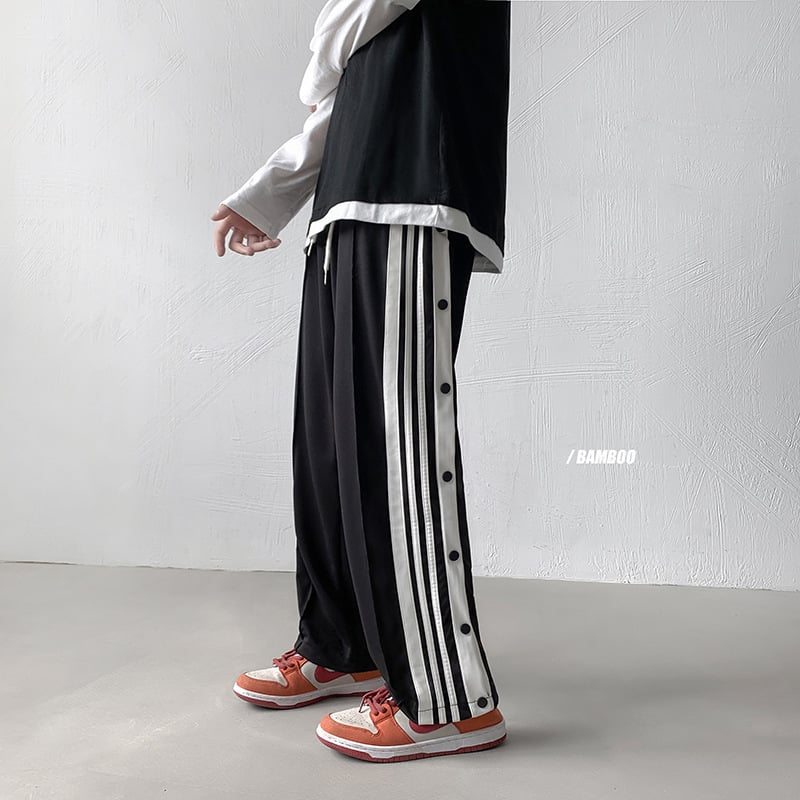 Pantaloni bărbați cu dungi, nasturi pe lateral, largi, croială dreaptă, casual de toamnă